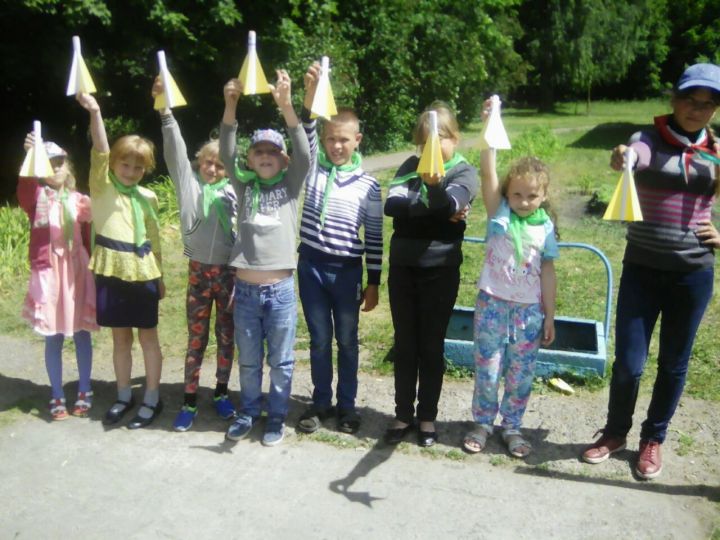 Спасские школьники учатся моделировать и запускать мини-ракеты