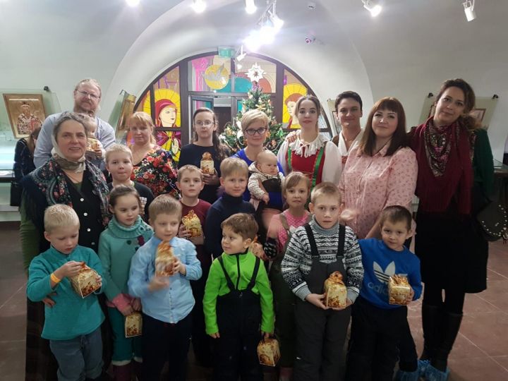 Поездку в музей истории Благовещенского собора Казани совершили семьи из Болгара