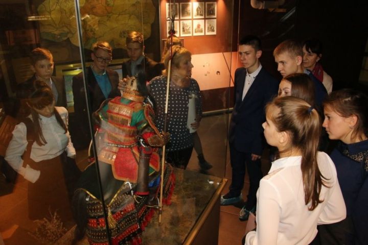 Болгарским школьникам рассказали о Наваринском сражении