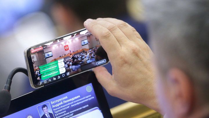 С 2020 года в  России запретят продавать смартфоны без установки российского программного обеспечения