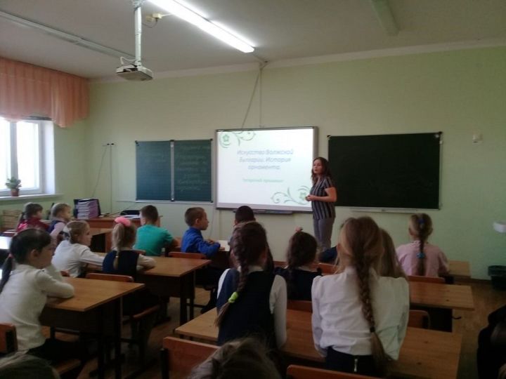 Болгарским школьникам рассказали какие орнаменты использовались у булгар
