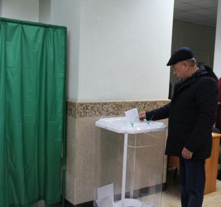 В Болгаре открылись участки для голосования