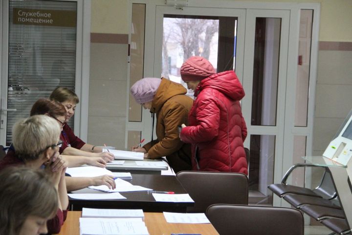 В Болгаре продолжается голосование по референдуму