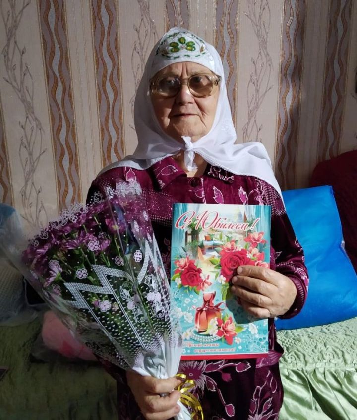 Роза Амиргалиева из Болгара отметила девяностолетний юбилей