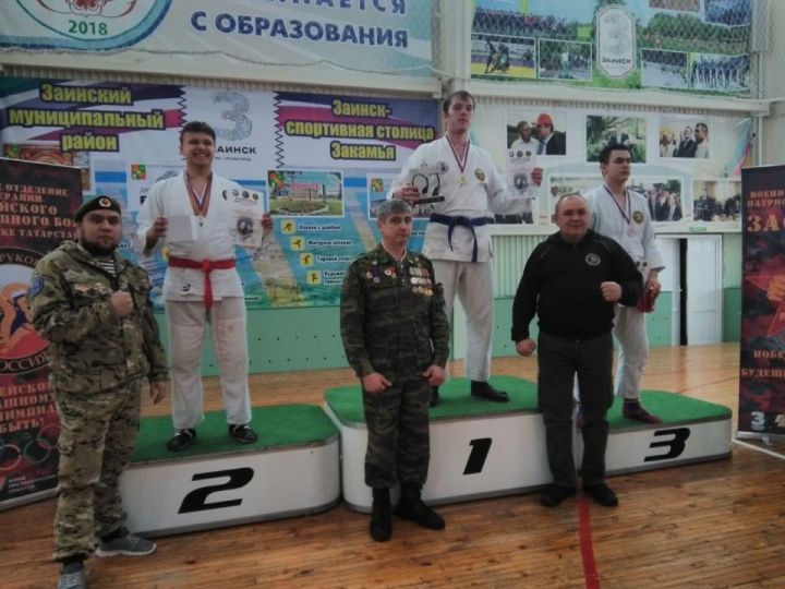 Боец из Болгара стал чемпионом республики по рукопашному бою