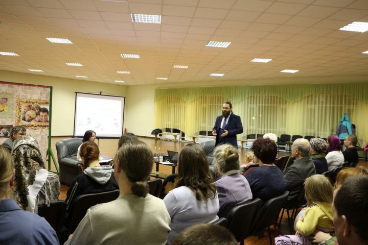 В Болгаре состоялась встреча на тему «Как воспитать сына мужчиной» (ФОТО)