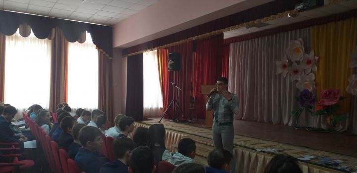 Болгарские школьники встретились с представителями учебных заведений республики (ФОТО)