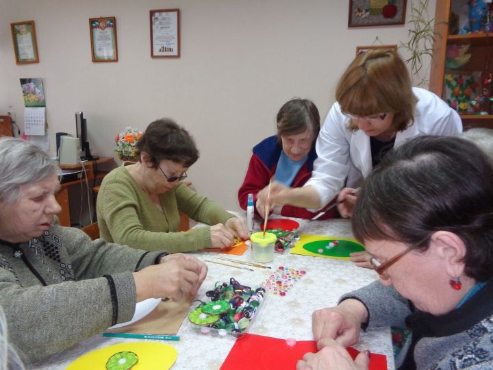 Мастер-класс «Пасхальный декор» был организован для проживающих в Спасском ДИПИ