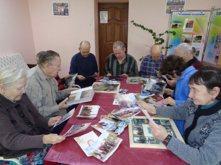 В Спасском ДИПИ провели занятие «Листая памяти страницы»