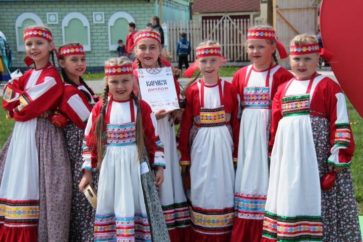 Творческие коллективы Спасского района участвовали в "Каравоне" (ФОТО)