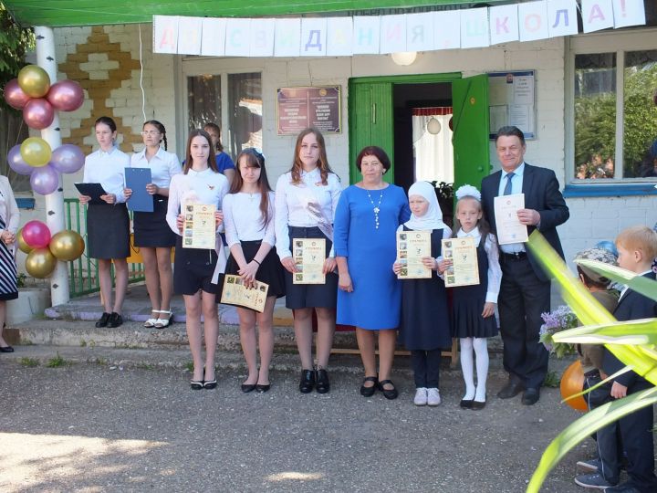 ​​​​​​​Специалисты заказника «Спасский» вручили награды танкеевским школьникам (ФОТО)