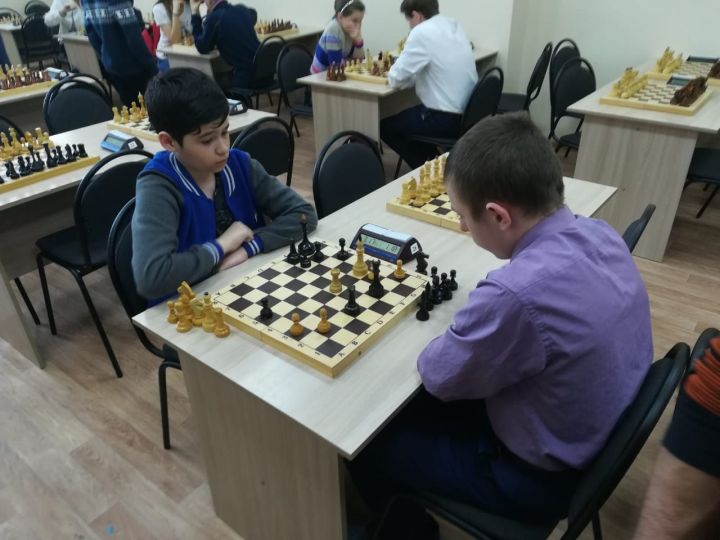 Спасские школьники приняли участие в соревнованиях по шахматам