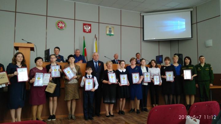 Лучших учащихся и педагогов чествовали на планёрке у главы Спасского района