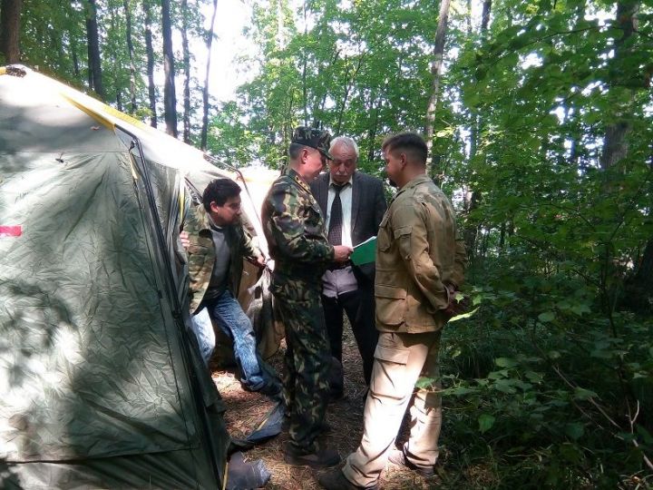Министр лесного хозяйства РТ проверил лагеря Спасского района