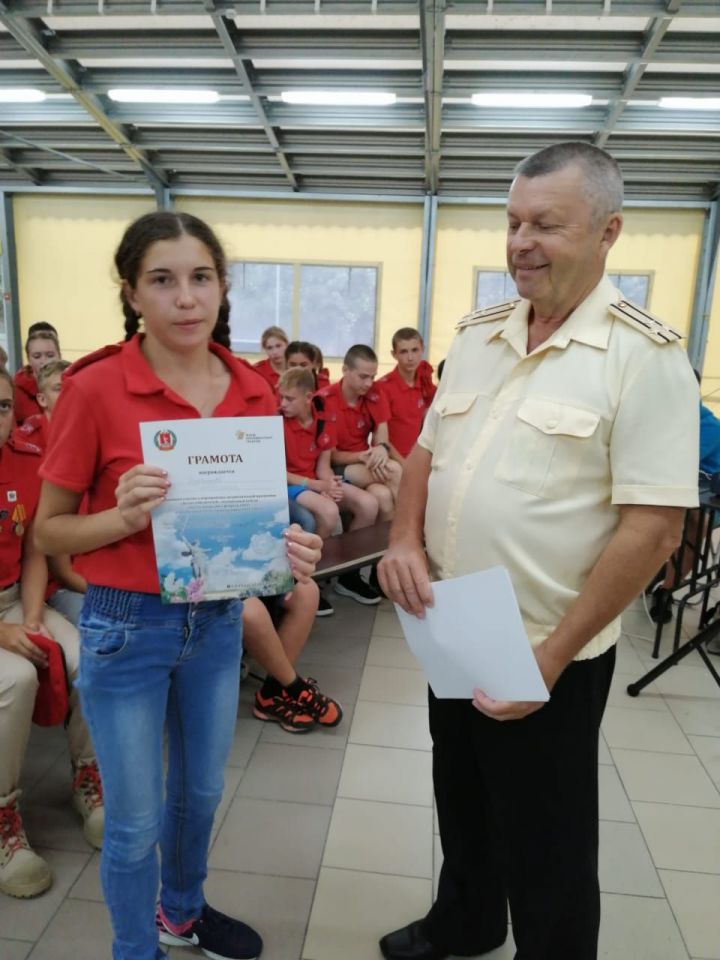 Школьница из Болгара отдыхала в «Орлёнке» (ФОТО)