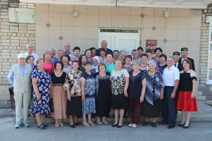 В Болгаре состоялась встреча руководства района с ветеранами педагогическими труда