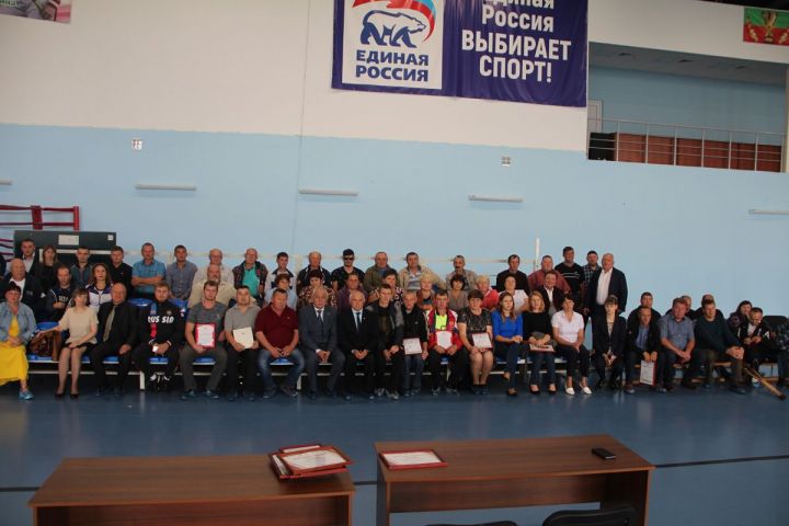 В Болгаре чествовали работников физической культуры и спорта (ФОТО)