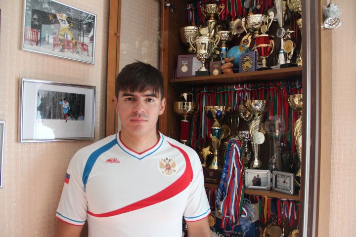 Без спорта Виктор Ермилин из Болгара не представляет своей жизни