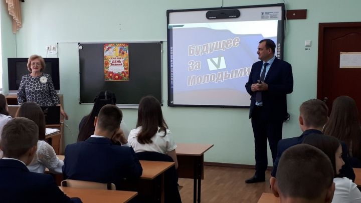 Парламентские уроки прошли в школах Спасского района