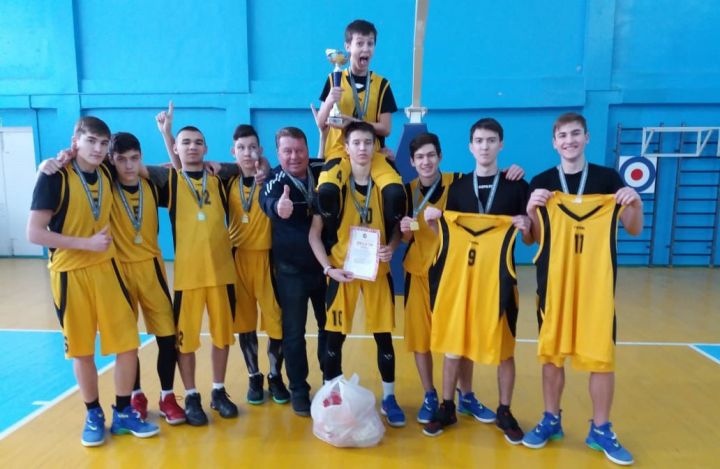 Спасские баскетболисты стали победителями зонального турнира