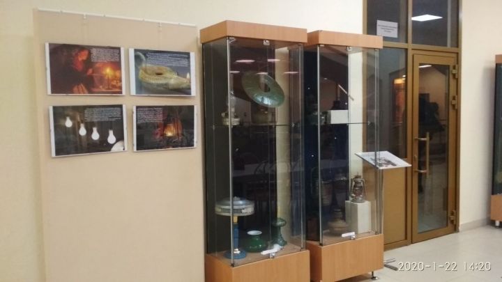 В музее болгарской цивилизации открылась выставка «От лучины до лампочки»