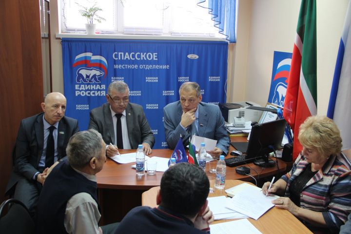 Депутат Айрат Хайруллин провел в Болгаре прием граждан (ФОТО)