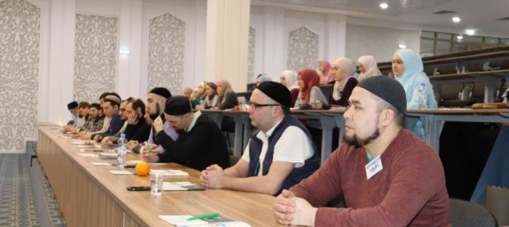 В Болгарской исламской академии проходит «Мусульманский форум 30/40 Перезагрузка 2020»