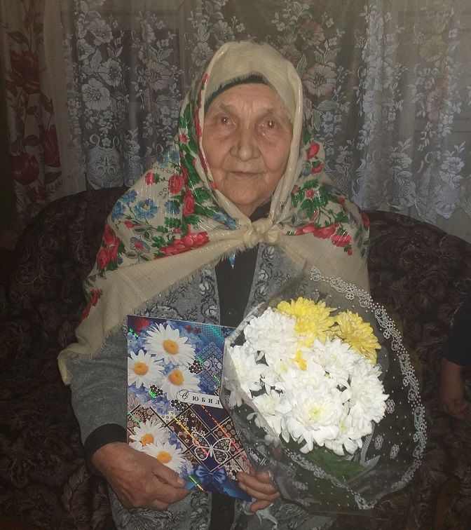 Жительницу Спасского района поздравили с девяностолетним юбилеем