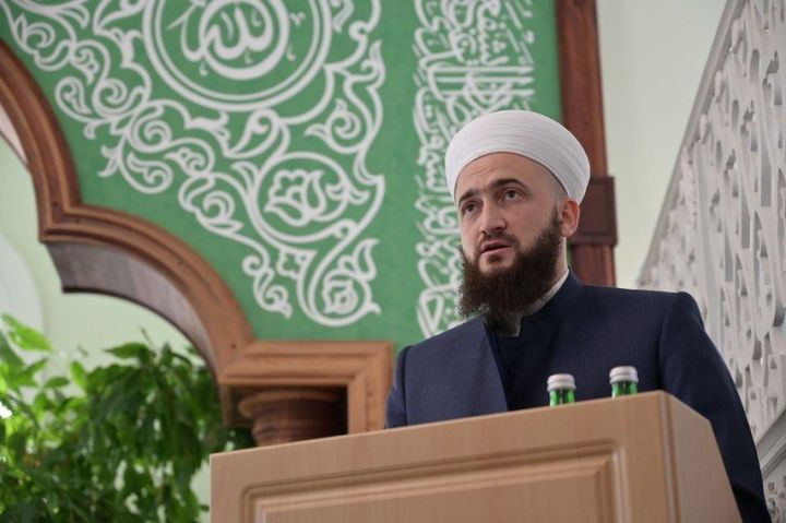 Мусульман Татарстана призвали сократить пятничные молитвы