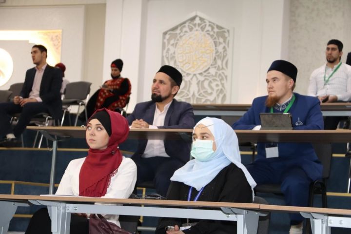 В Болгарской исламской академии проходит студенческая научно-практическая конференция
