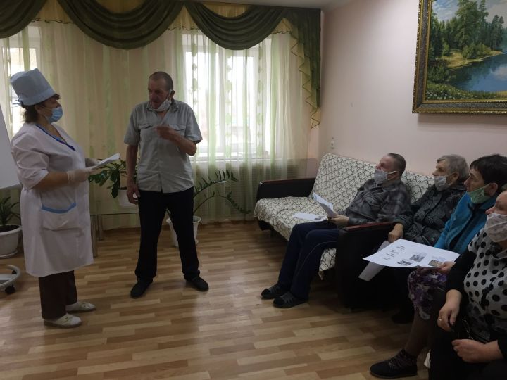 В Спасском ДИПИ провели беседу, посвященную Международному дню слепых