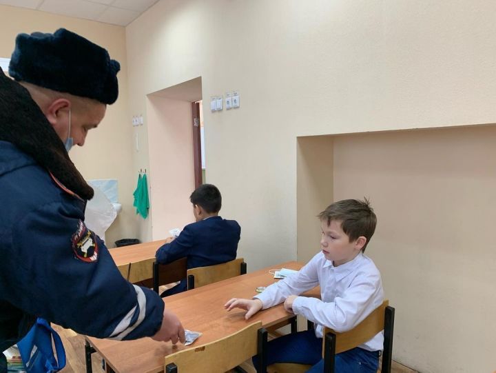 Татарстанским школьникам предлагают принять участию в онлайн-олимпиаде «Безопасные дороги»