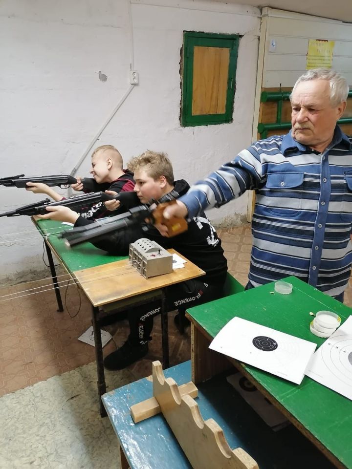 В Болгаре прошли соревнования по пулевой стрельбе