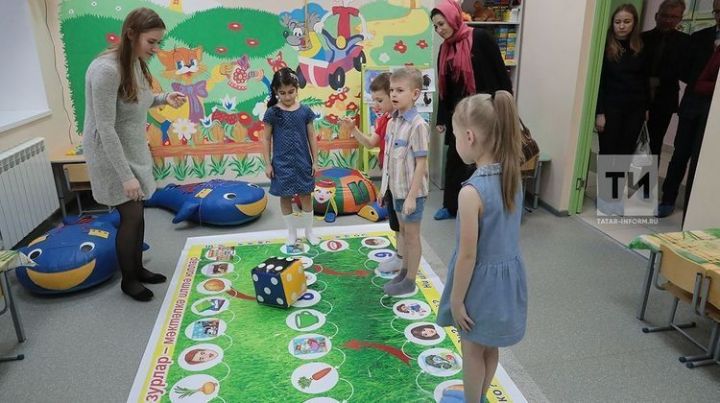В шести детских садах Татарстана работают бесплатные консультационные центры для родителей
