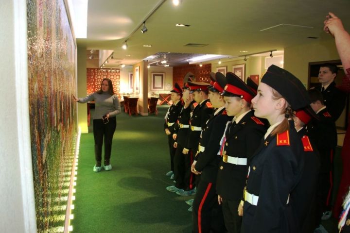 На экскурсии в Болгарском музее-заповеднике побывали учащиеся кадетской школы-интерната