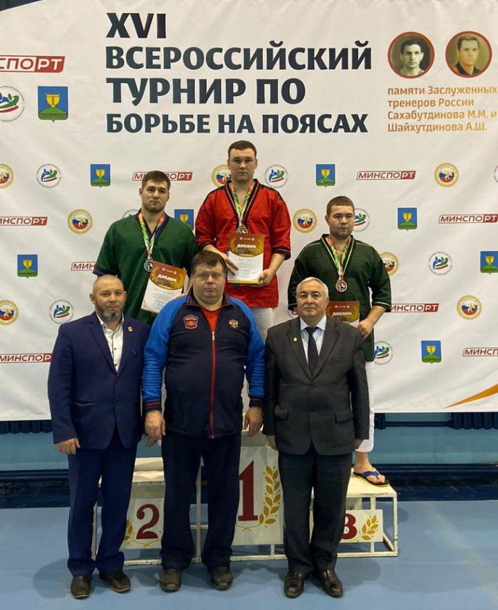 Борец из Болгара Ришат Сагиров выполнил норматив мастера спорта России