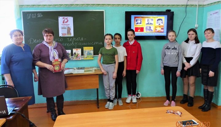 В Иж-Борискинской школе вспоминали юных героев-антифашистов