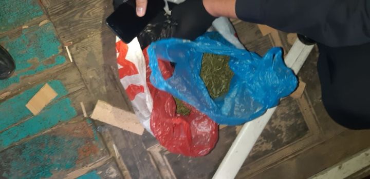 Больше 2 кг наркотиков нашли на чердаке у жителя Болгара