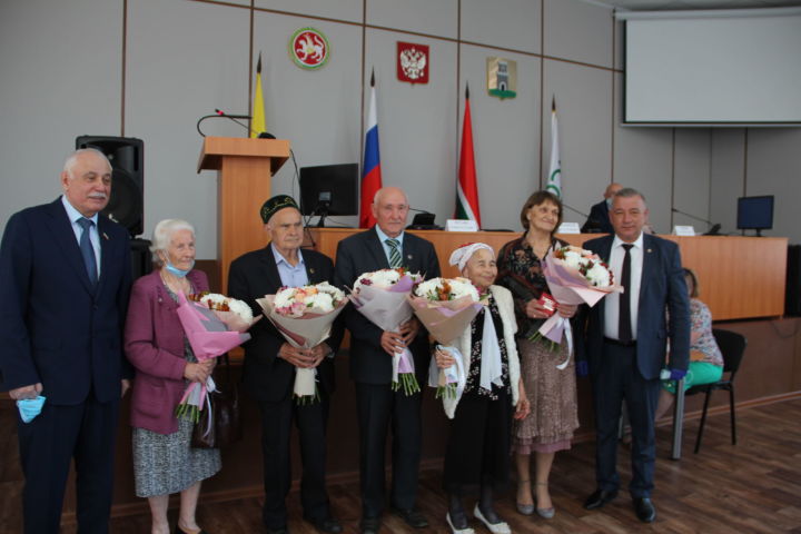 В Болгаре группе ветеранов вручили памятные медали «100 лет образования ТАССР» (+ФОТО)