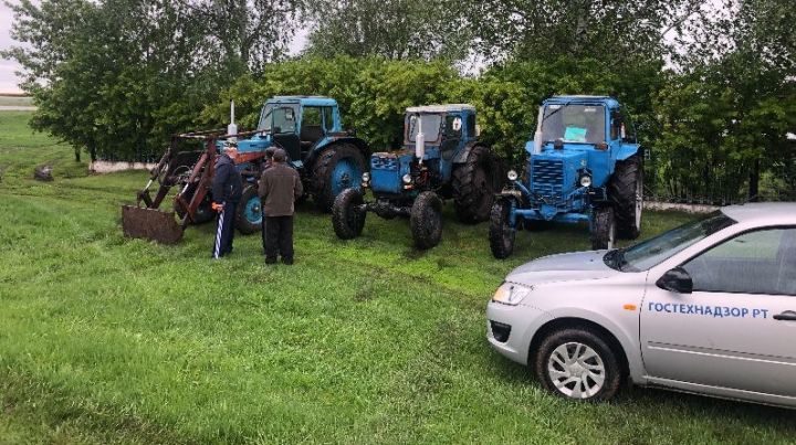 В Спасском районе прошел техосмотр тракторов