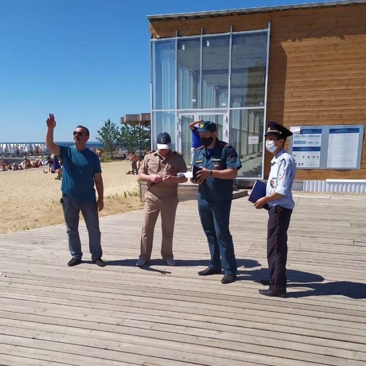 На одном из пляжей Татарстана начали штрафовать отдыхающих