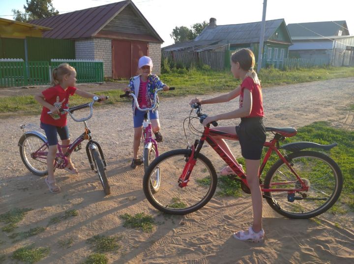 Для чего нужен велосипед: мнение жителей Спасского района