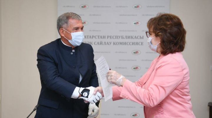 Рустам Минниханов выдвинул свою кандидатуру на пост Президента РТ