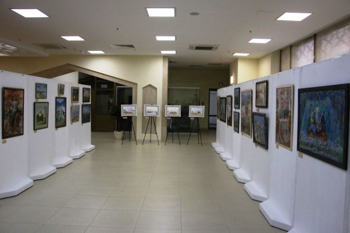 В Болгарском музее-заповеднике открылась новая выставка живописи