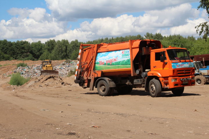 Справляются ли службы вывоза мусора в Спасском районе?
