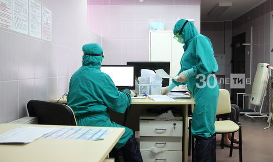 Татарстанские медработники с немедицинским образованием получат «ковидные выплаты»