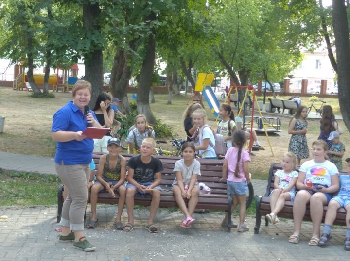 В Болгаре для детей провели игру «Угадай мелодию»