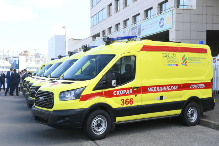 Больным с коронавирусом в Татарстане оказывают помощь почти 16 тысяч медиков