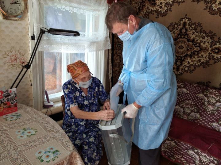 97-летняя Анастасия Федонина из Болгара: "Нужно голосовать за хороших людей!"