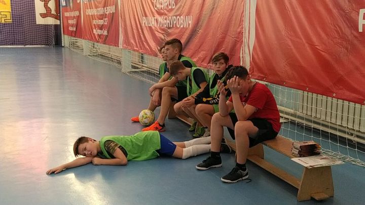 В Болгаре прошёл юношеский турнир по мини-футболу